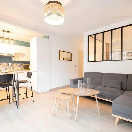 Cormontaigne - Beautiful Bright And Equipped Parking ! Lille